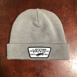 VANS LIGHT GREY BEANIE